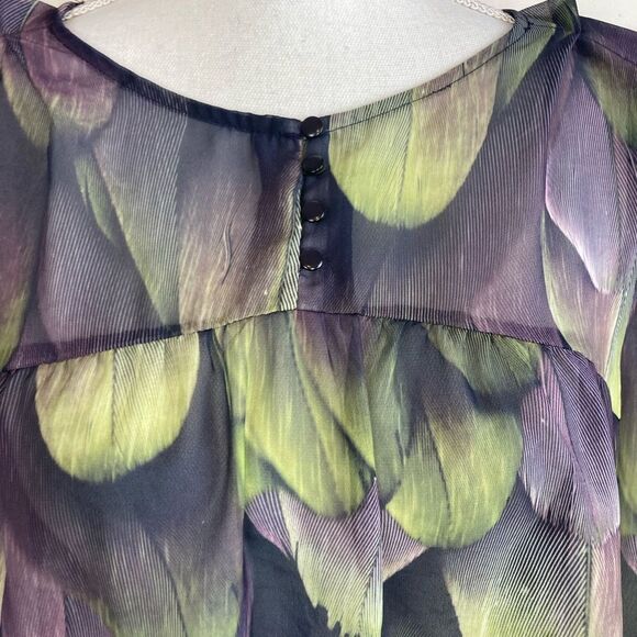 Exotic Feather Leaves Print Blouse w/tiny ruffles on shoulders - Picture 4 of 12